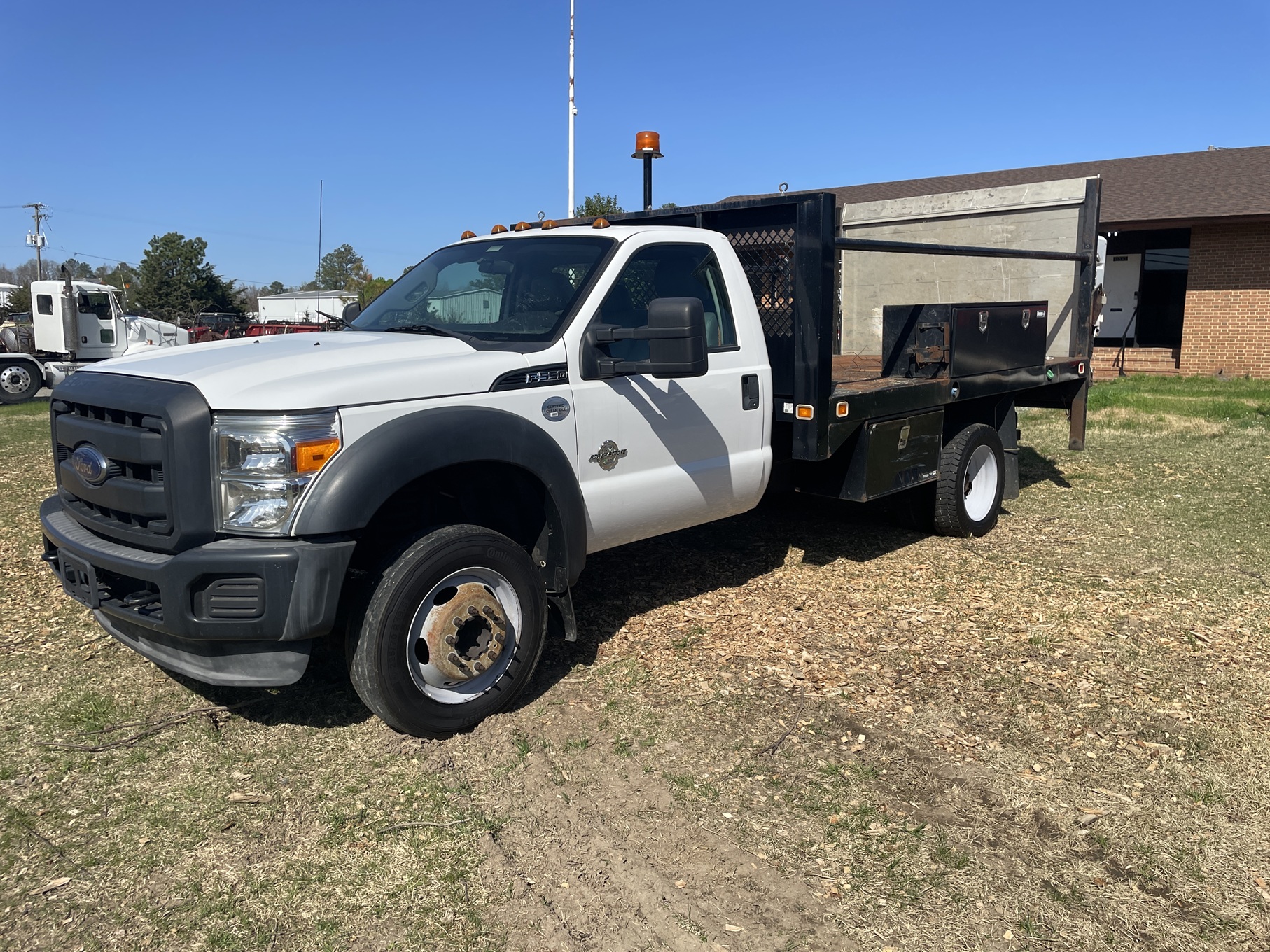 2013 FORD F550 Flatbed Liftgate